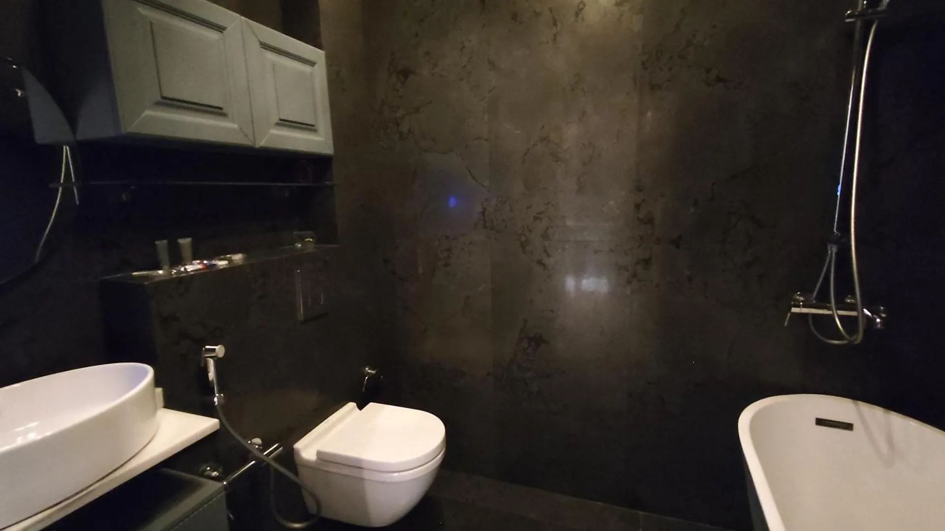 Apartment Luxury 1 Bedroom White City Baku